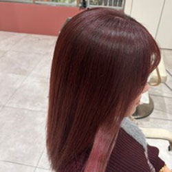 イヤリングカラーで春らしく♪